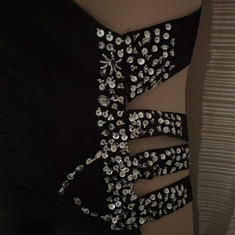 Gradient Formal Dress - Picture 3 of 4